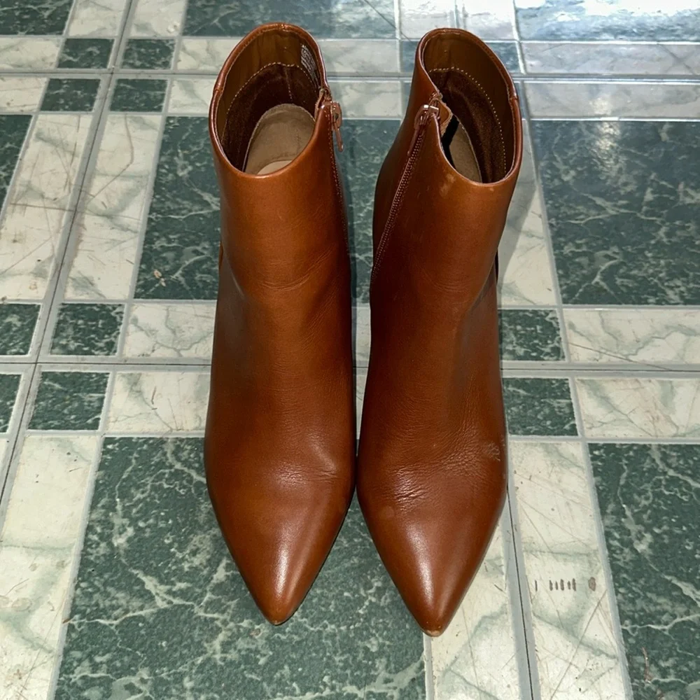 Steve Madden Brown Cashew Upper Leather Block Heel Bootie Size 11